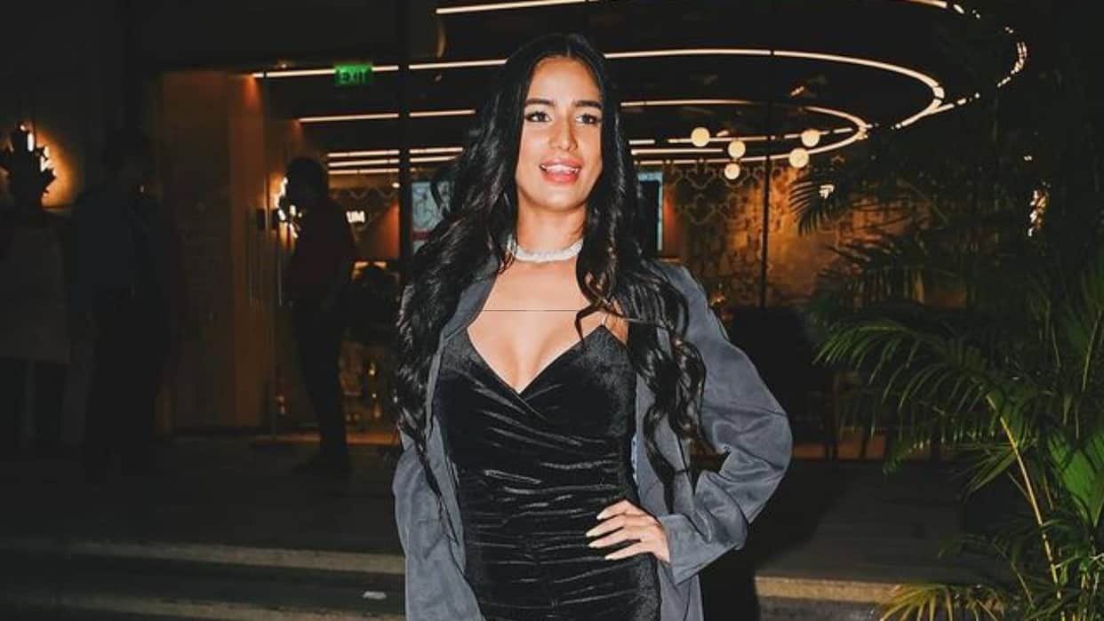 Poonam Pandey Deletes cervical cancer death fake news post shared new update people trolled actress