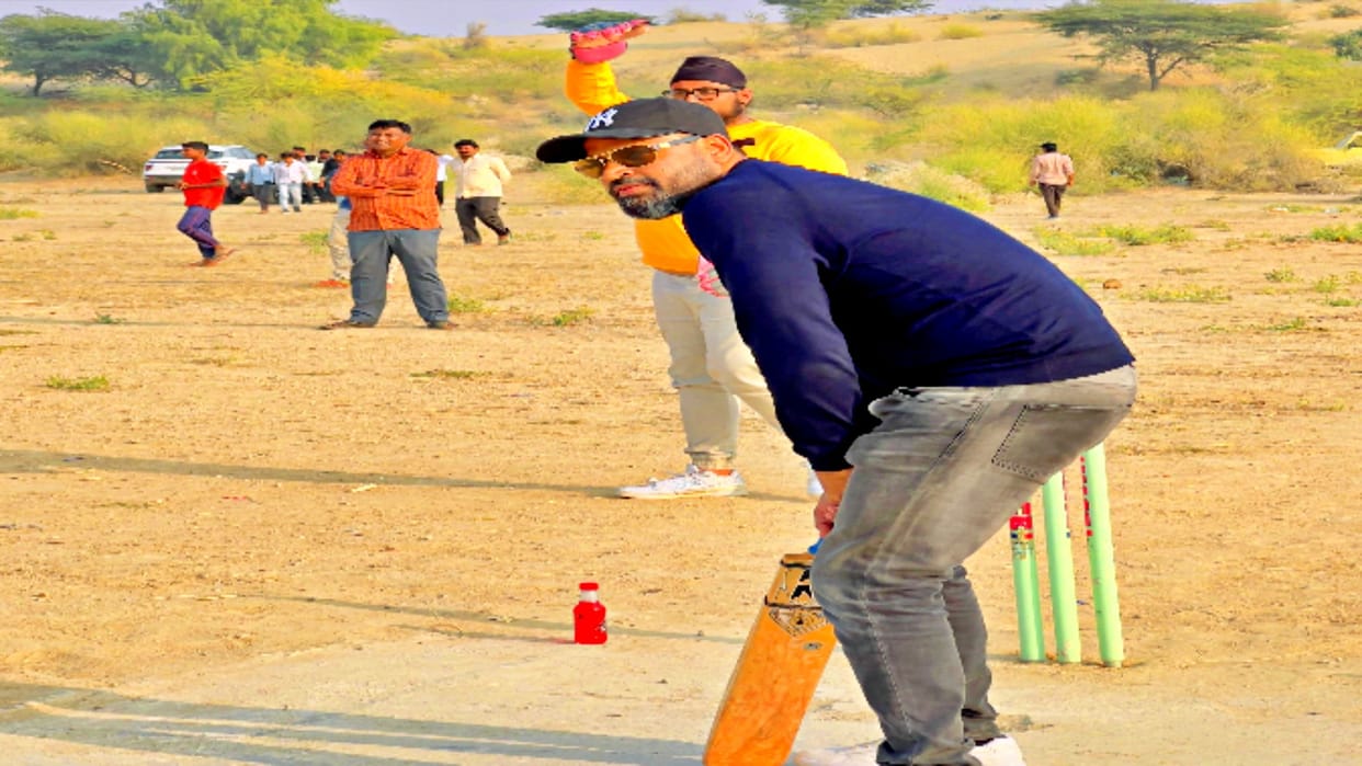 Jaisalmer Cricketer Yusuf Pathan played cricket in Dhors enjoyed Rajasthani food and folk music