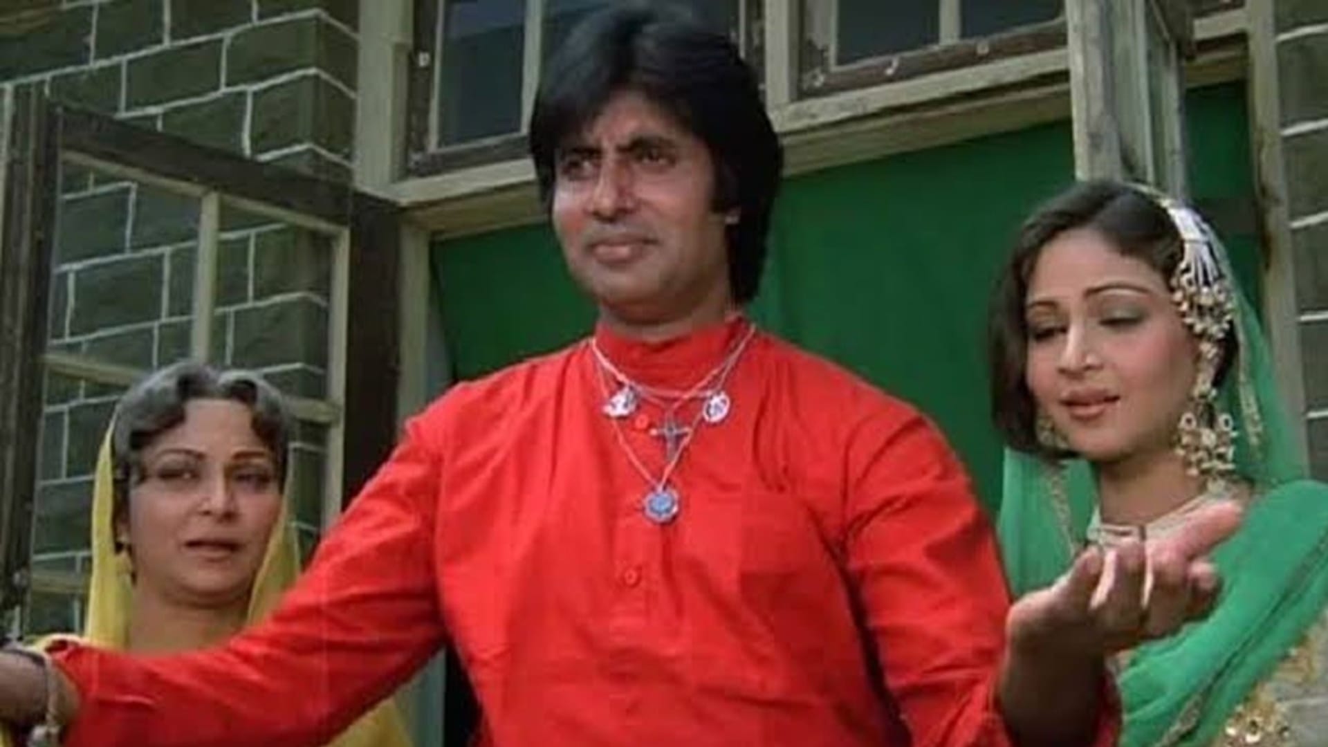 Amitabh Bachchan Shared Throwback Photo of Shooting an Action sequence Jumping Off 30-Foot Cliff With No VFX