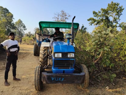 Anuppur News : अवैध रेत खनन रोकने गए वन रक्षक के साथ दुर्व्यवहार और मारपीट का प्रयास