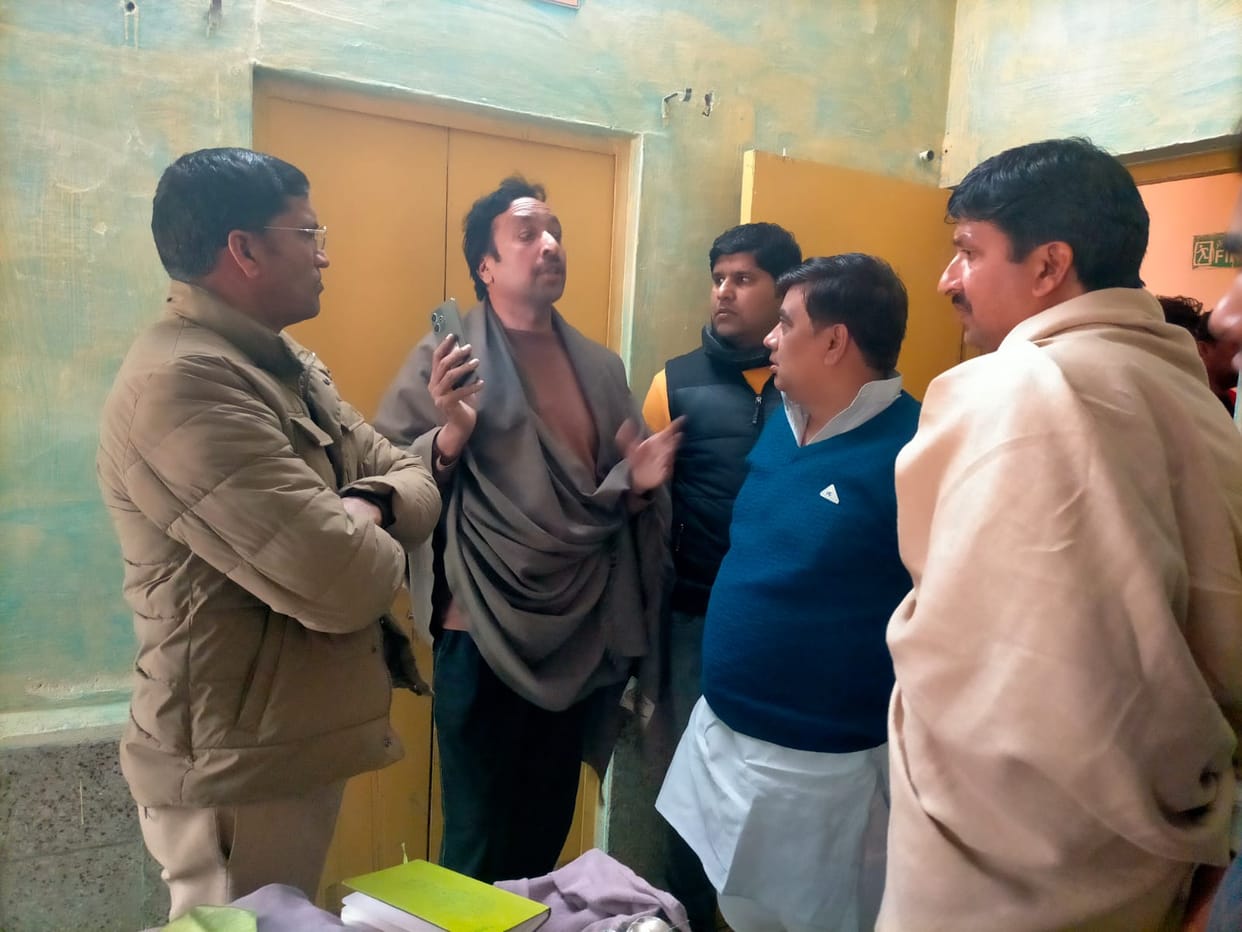 Shamli: LLB student riding a bike shot injured, admitted to hospital