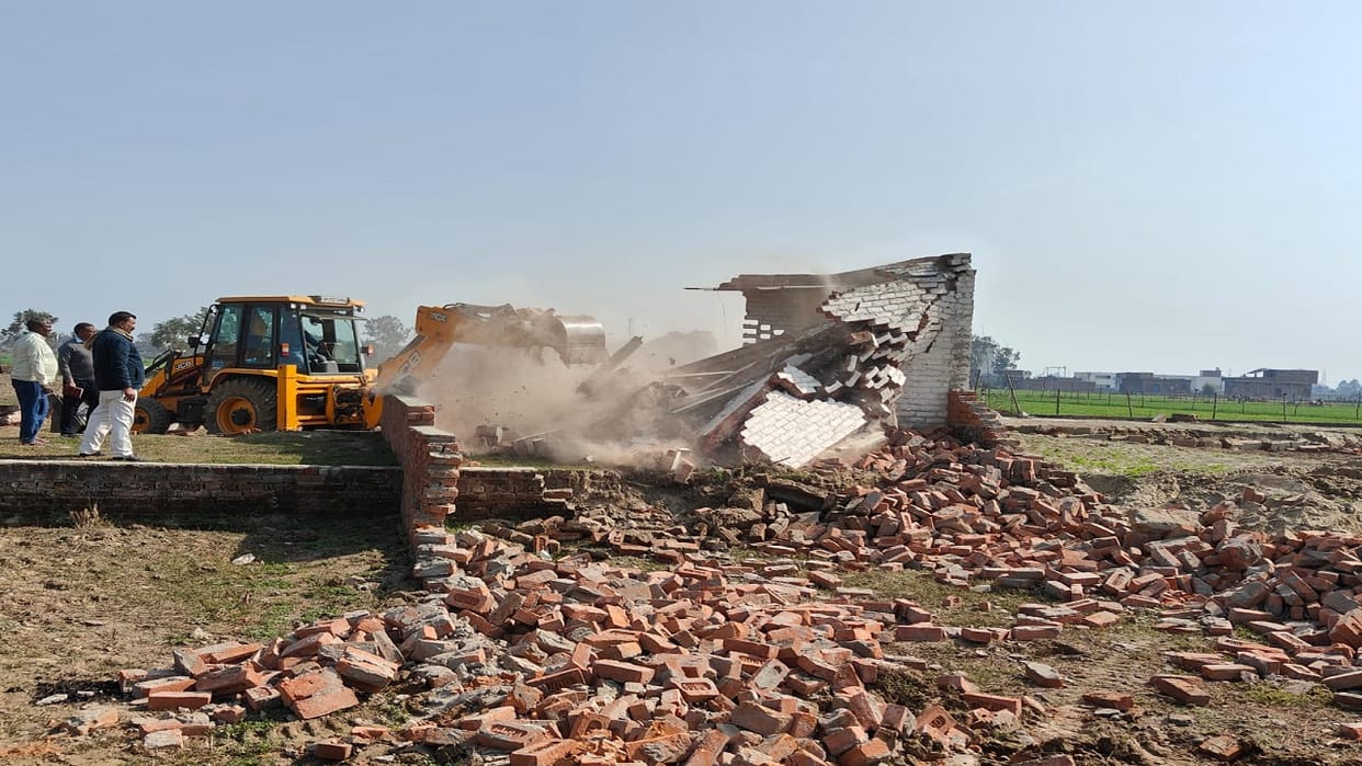 Illegal colonies demolished by bulldozers in Bareilly