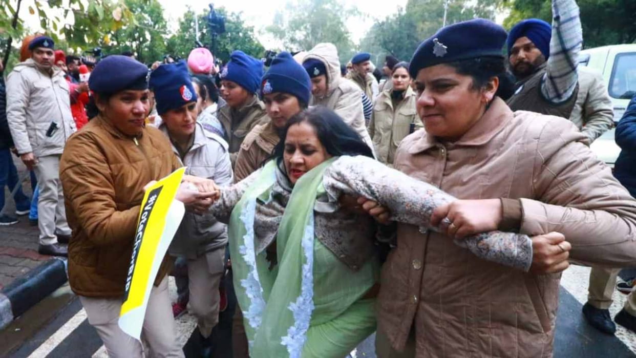 Aam Aadmi Party demonstration regarding mayor elections in Chandigarh