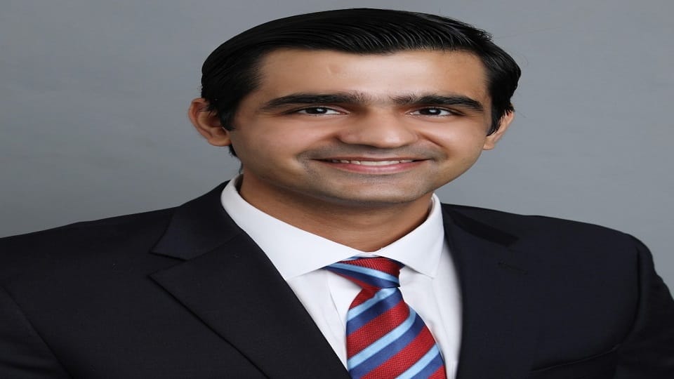 Dr. Madhav Chowdhry got first place in paper presentation