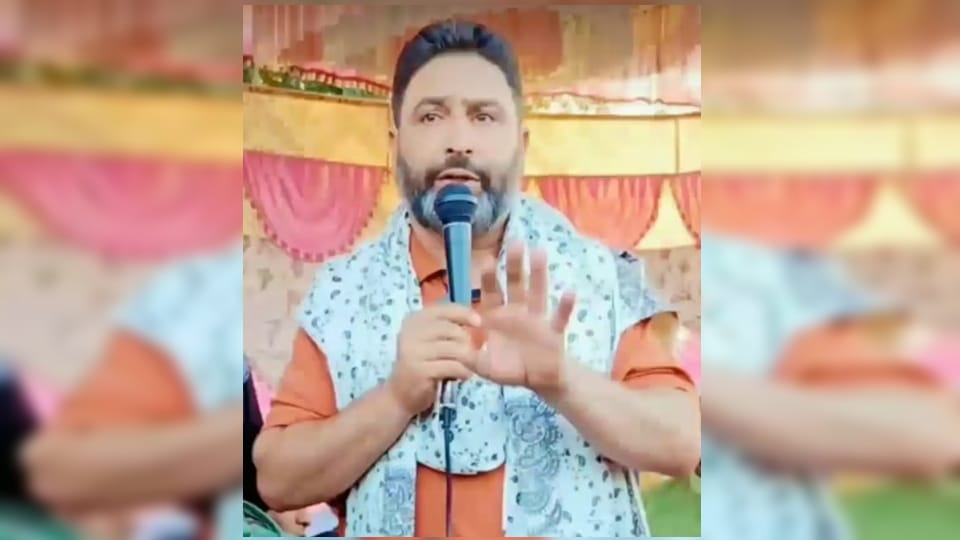 jammu kashmir qajiund DDC member Vessu, Bilal Ahmad Deva resigns from Congress