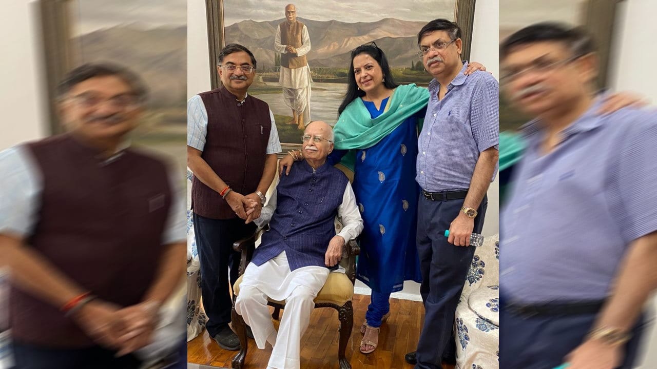 Lal Krishna Advani played an important role in opening the door haridwar of Uttarakhand Watch Photos