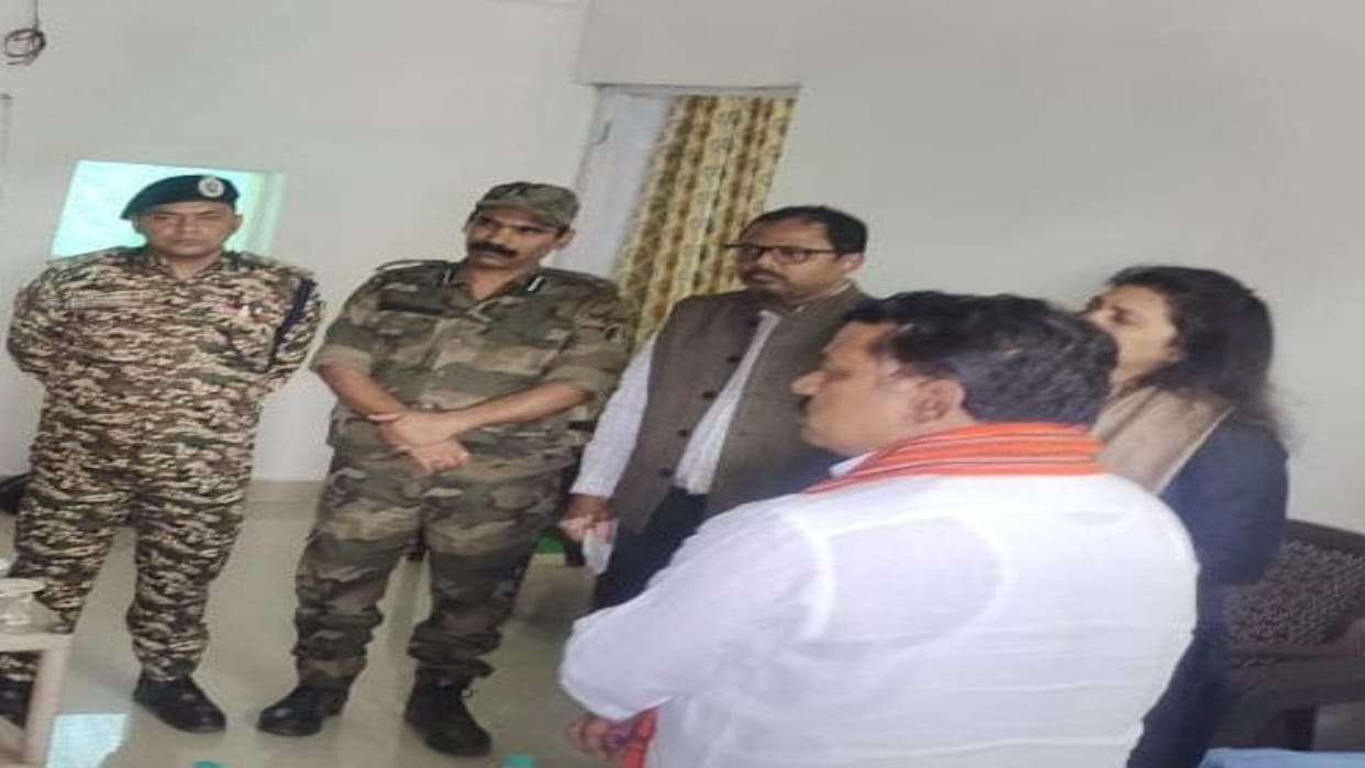 CG News: Deputy CM vijay Sharma reached Silger den of Naxalites, said- Development camps of Bastar will not st