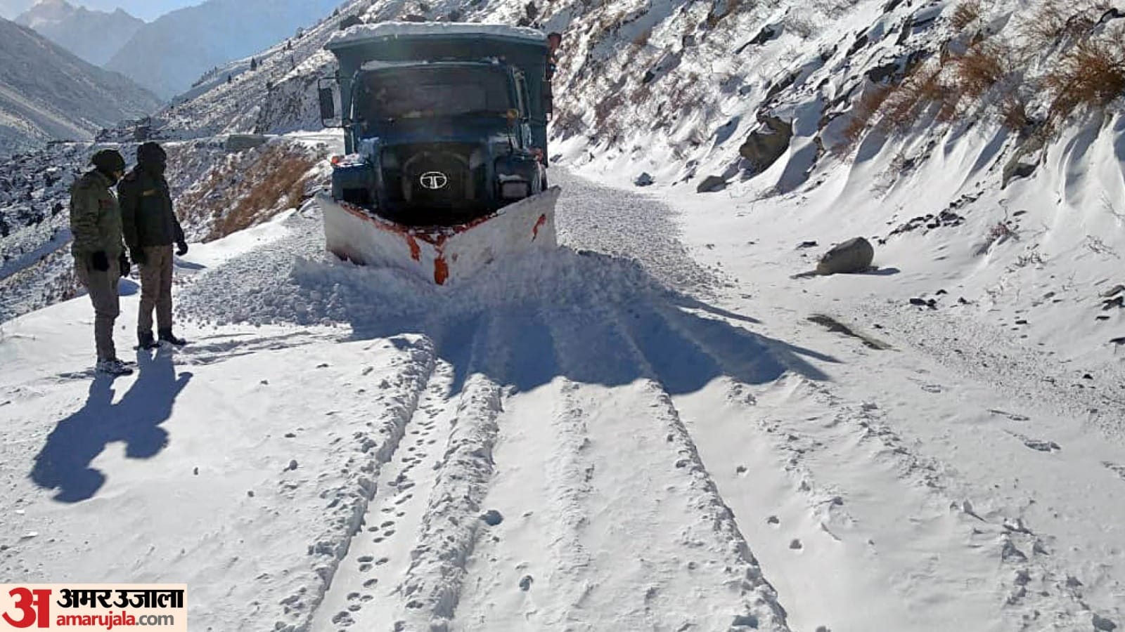 Himachal Weather Update Today IMD Alert for Rain and Snowfall Roads Closed Electricity Transformers Stalled