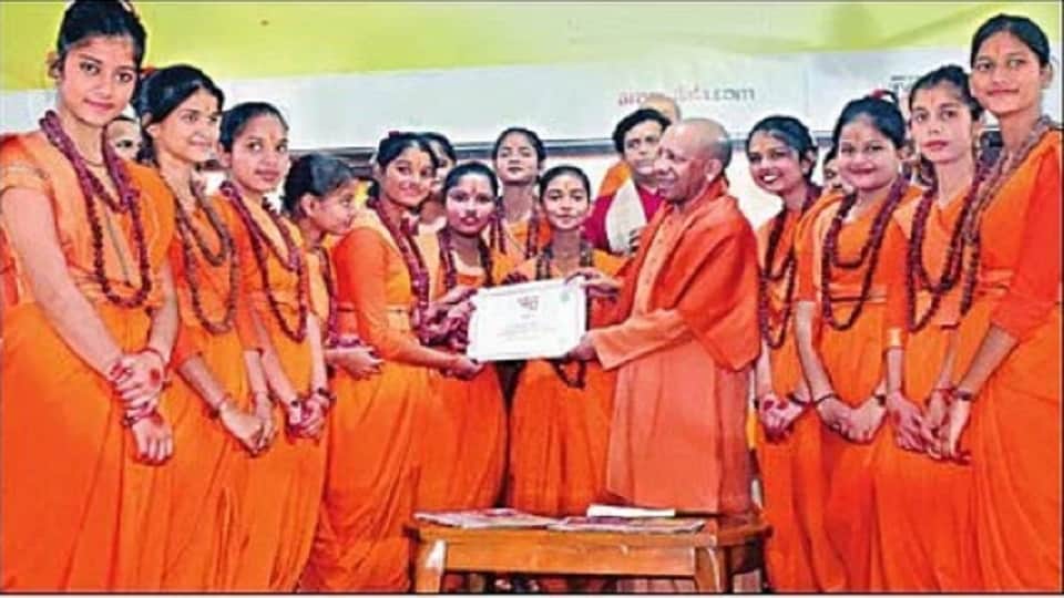 CM Yogi said in Amar Ujala Samman ceremony - Global warming is a big threat