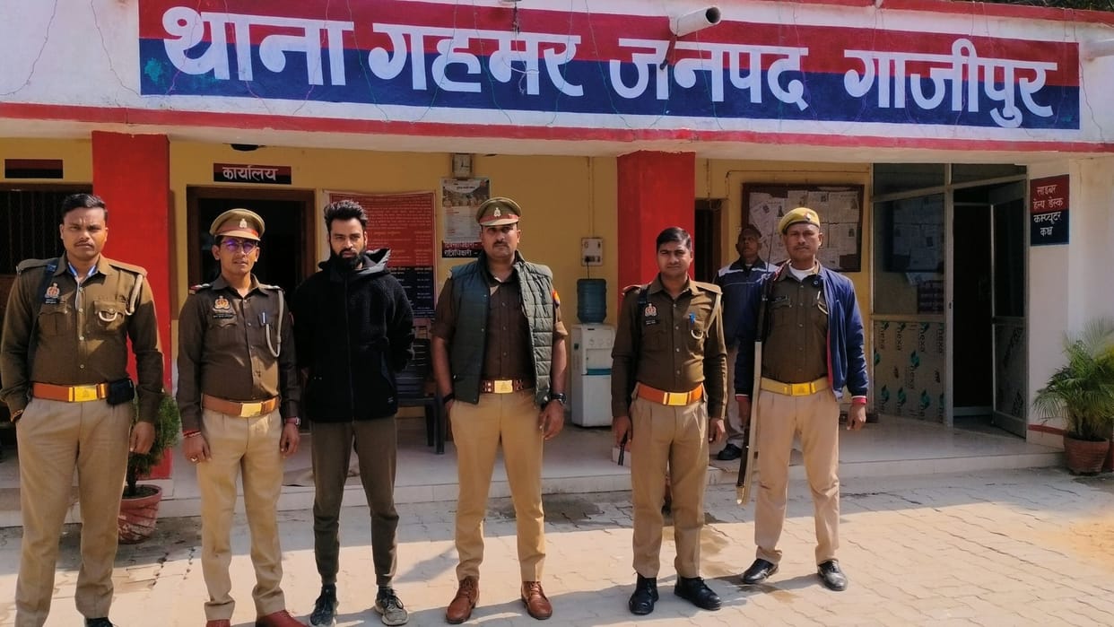 Lover planned to kidnap due to girlfriend to marry him in ghazipur