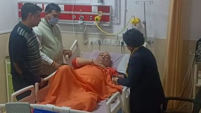 Uttarakhand Jagadguru Shankaracharya Swami Rajarajeshwarashram Maharaj  Health deteriorated admitted in AIIMS