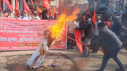 Kaimur: CPI ML protest against Nitish govt; Says Mahadalits are being tortured by bullies and administration