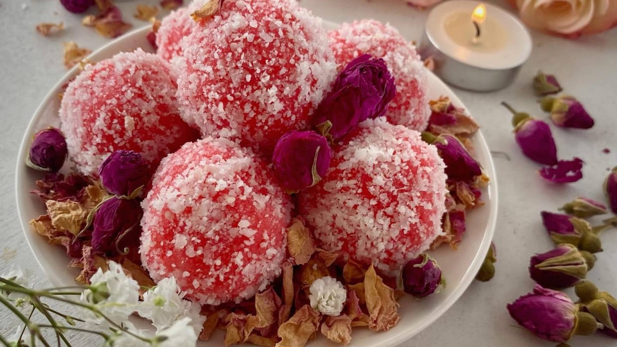 Rose Day 2024 How to make coconut rose Laddu coconut rose Laddu recipe in hindi