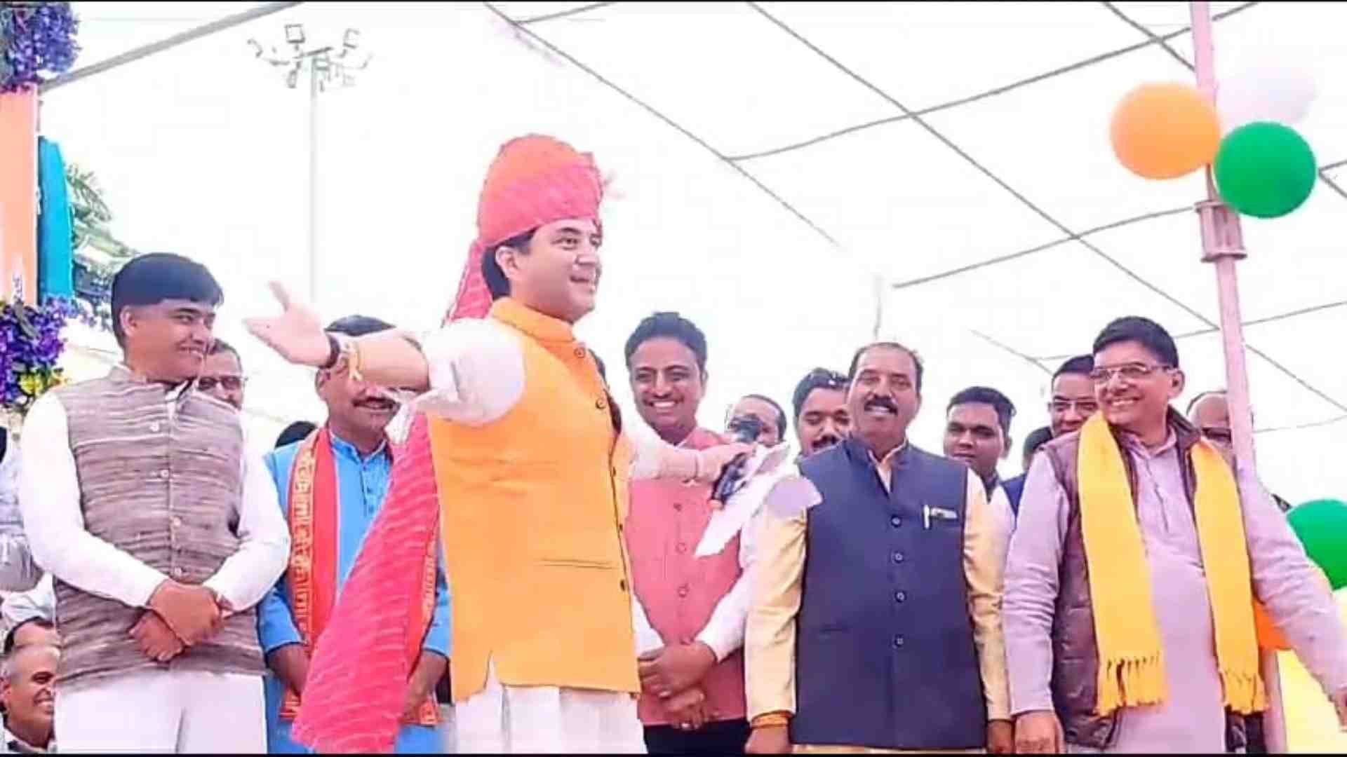 मंत्री ज्योतिरादित्य सिंधिया।