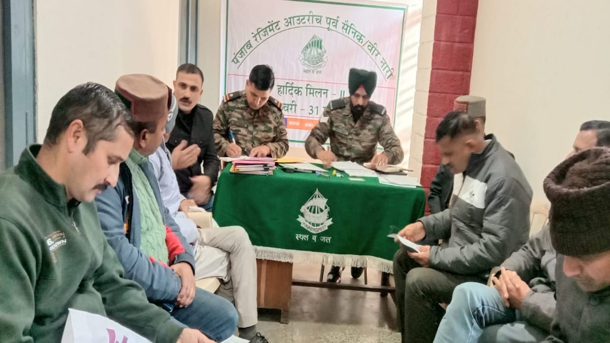 Listened to the problems of ex-servicemen and dependents of Punjab Regiment in Sainik Welfare Department offic