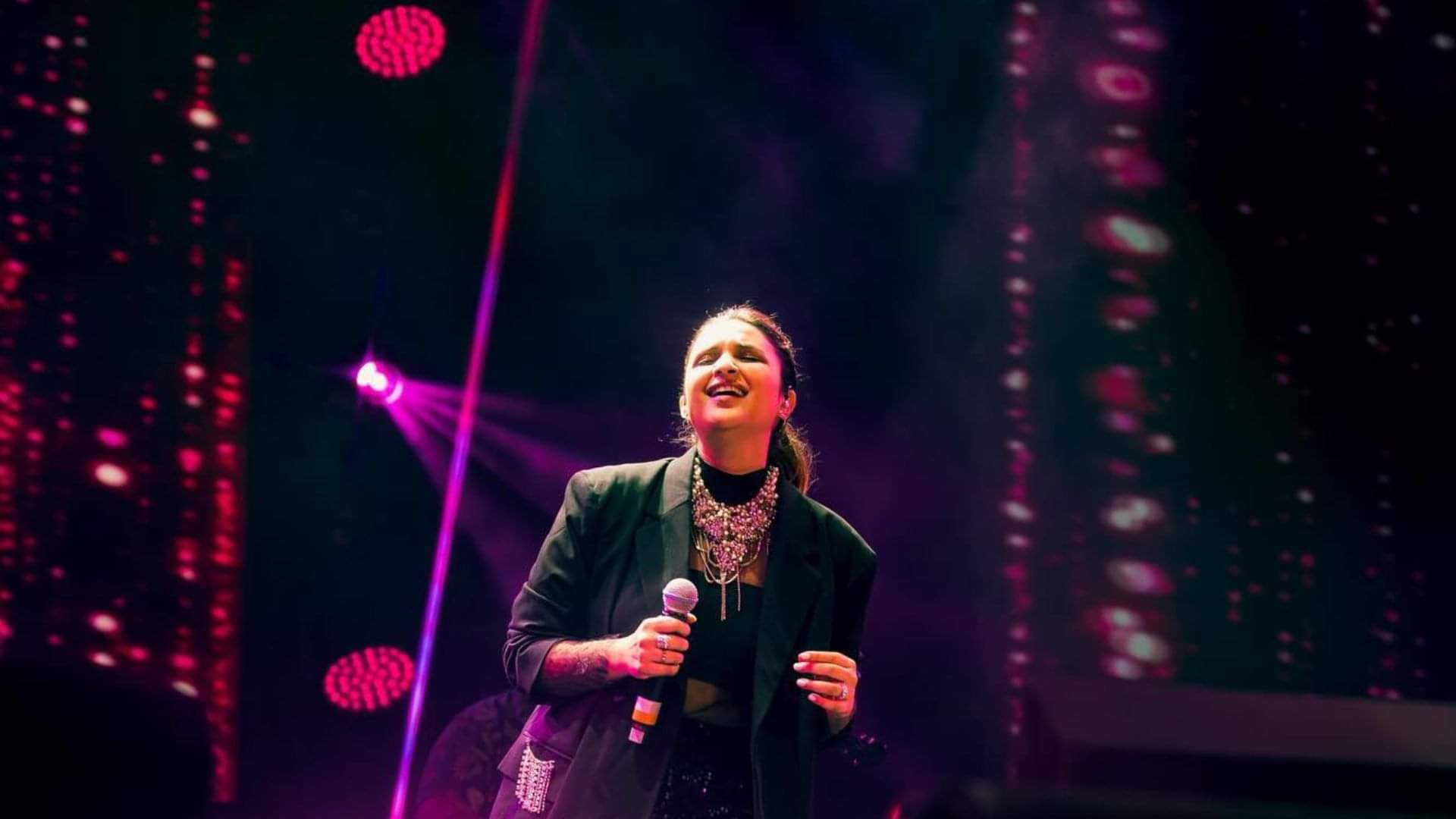 Chamkila actress Parineeti Chopra troll for her performance at the trailer launch of movie know fans reactio