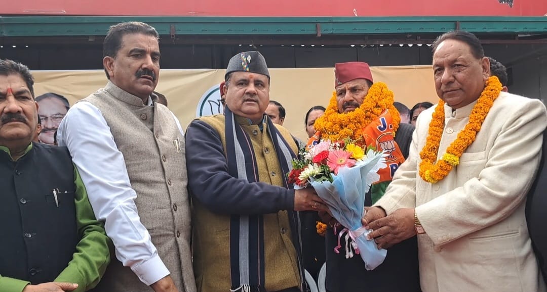 Uttarakhand Former cabinet minister Dinesh Dhanai joins BJP with many supporters Today