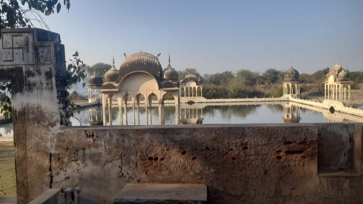Jhunjhunu unique Avadhoot Ashram pond located in Beed will improve its appearance
