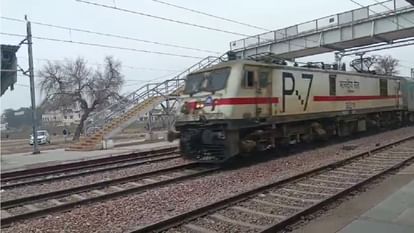 Train Status: बिहार से लेकर यूपी-दिल्ली तक की ट्रेनें प्रभावित रहेंगी अगले महीने; जानें कहां और क्यों होगा ऐसा Train Status: Trains from Bihar to UP-Delhi will be affected next month; Know where and why this will happen