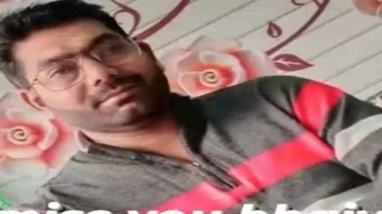 Kaushambi: Bike riding youth dies in road accident, companion seriously injured