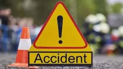 MP News: Car collides with parked truck in Mandla; Four people died, seven injured