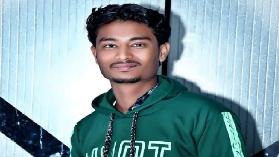 Young man commits suicide two months before marriage in Jhansi