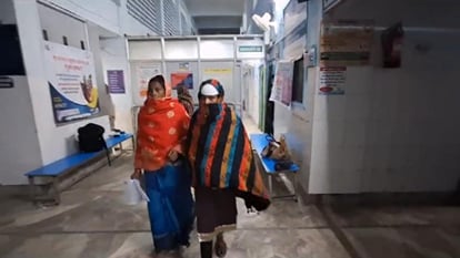 Bihar: पड़ोसी युवक ने गलत नीयत से युवती को अपने घर बुलाया; इनकार करने पर जमकर पीटा, सिर पर आई गंभीर चोट Begusarai: Neighboring youth invited girl to his house with wrong intentions; brutally beaten for refusing