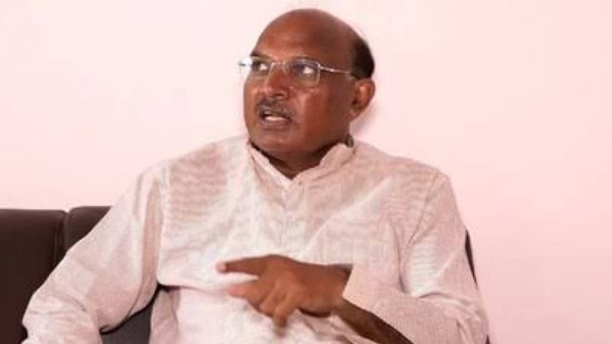 Bihar News: rjd party Rambali Yadav's Legislative Council membership cancelled.Devesh Chandra Thakur announced