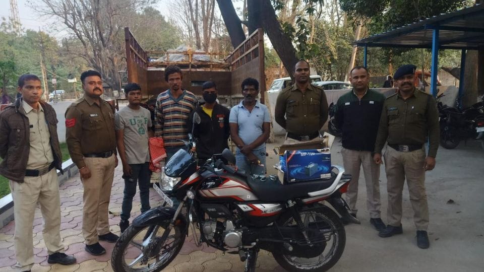 Police arrested four accused in case of stealing scrap from Tline store of SECL Korba