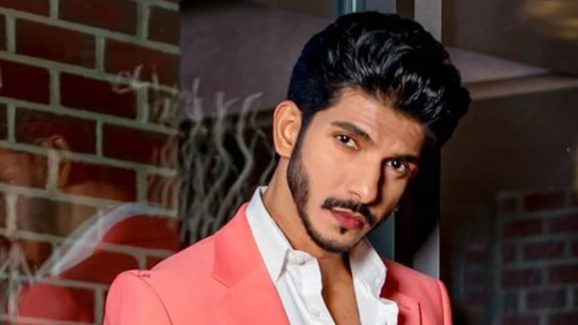 These Pakistani stars Involved in Violence Rahat Fateh Ali Khan Firoz Khan Bilal Saeed Mohsin Abbas