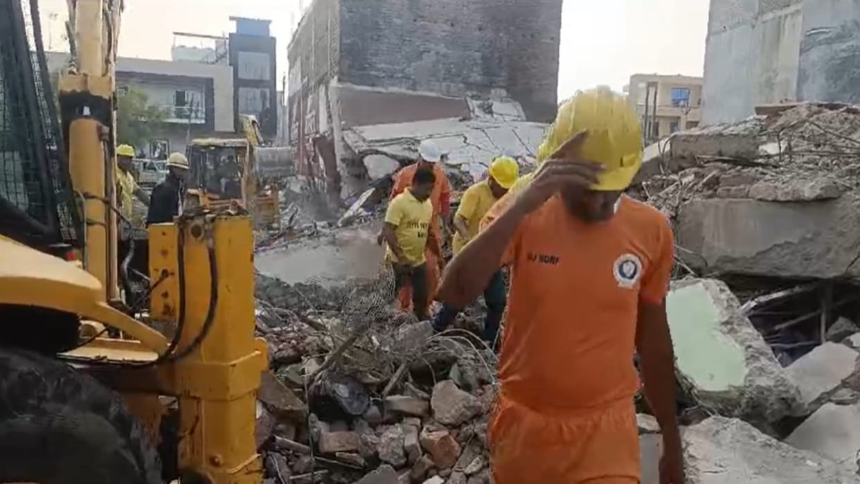 Husband and wife buried due to house collapse