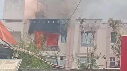 Gwalior Fire broke out on third floor of residency