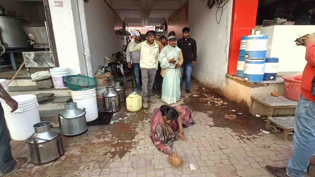 Rewa News: Family reaches IG office for missing sister and niece