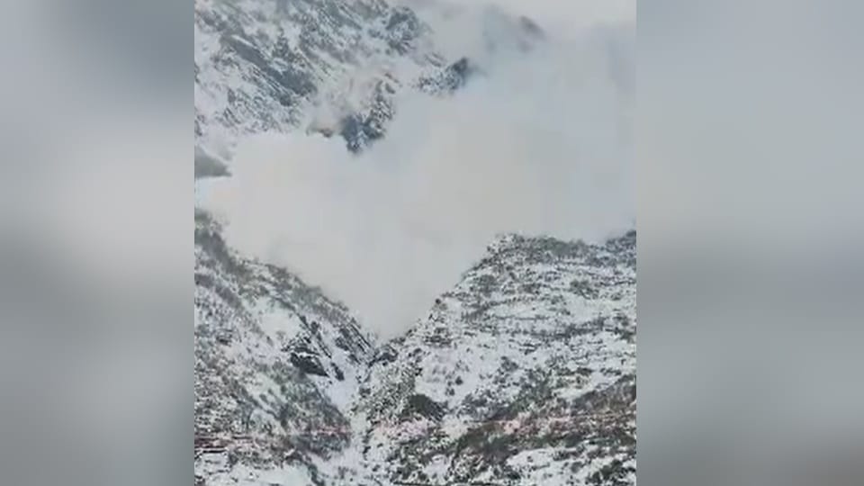 Uttarakhand Uttarkashi Avalanche occurred in Harsil Valley Video Viral on Social Media
