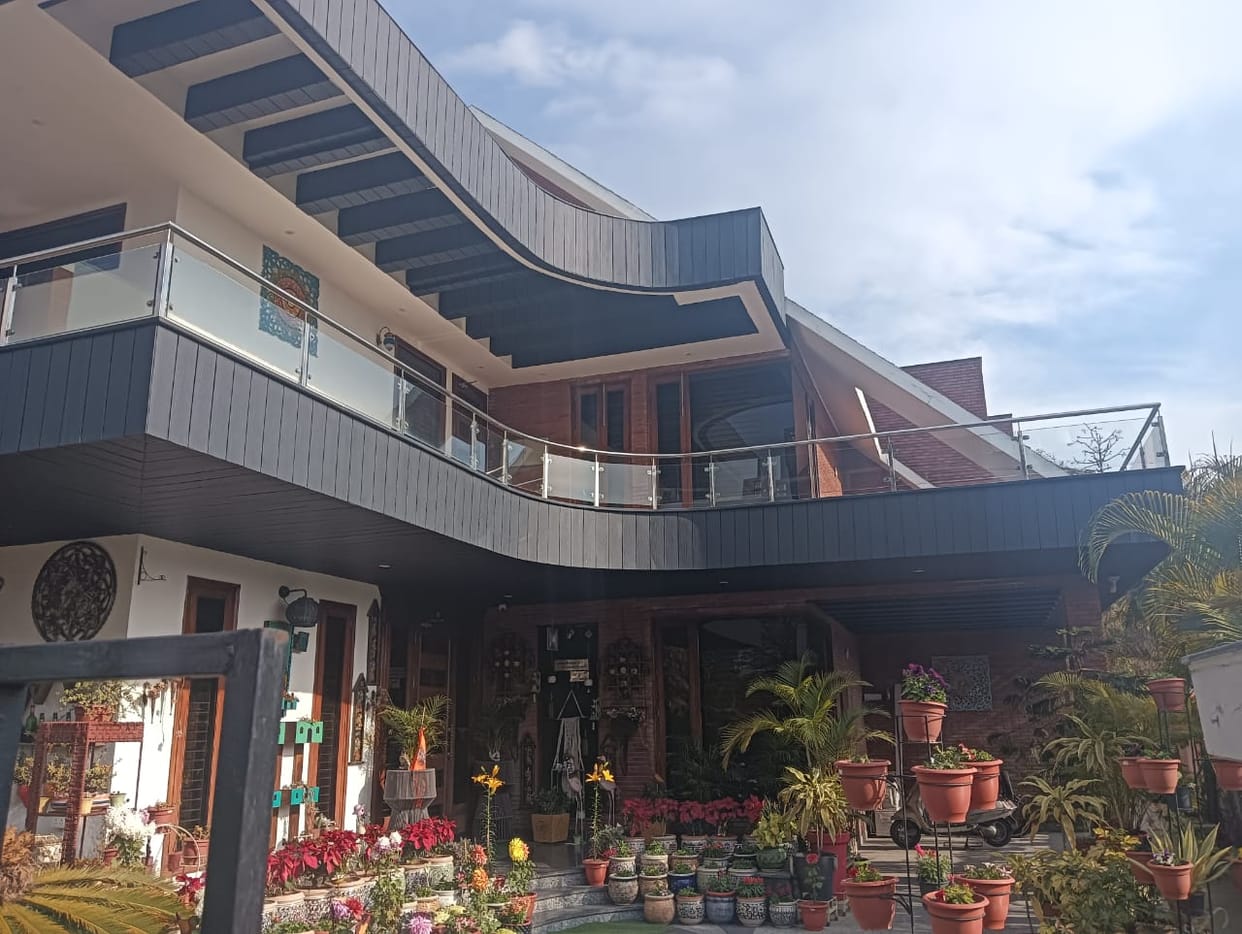 ED Raids on Uttarakhand IFS Sushant Patnaik house Cash Found and note counting machine called