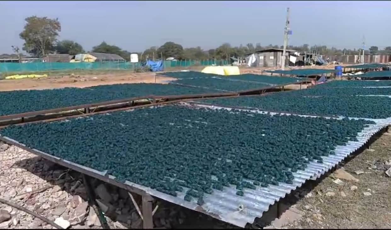 Harda Blast: Gunpowder scattered in the open in Aggarwal's second factory also, villagers created blockade
