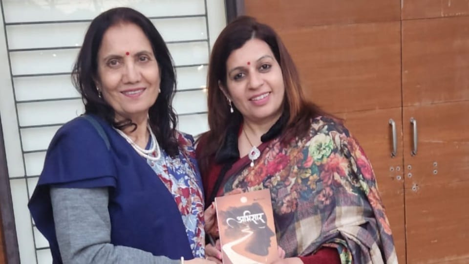 Sarika Dhupad met her teacher writer Sushma Malhotra after 36 years becoming a teacher in chandigarh
