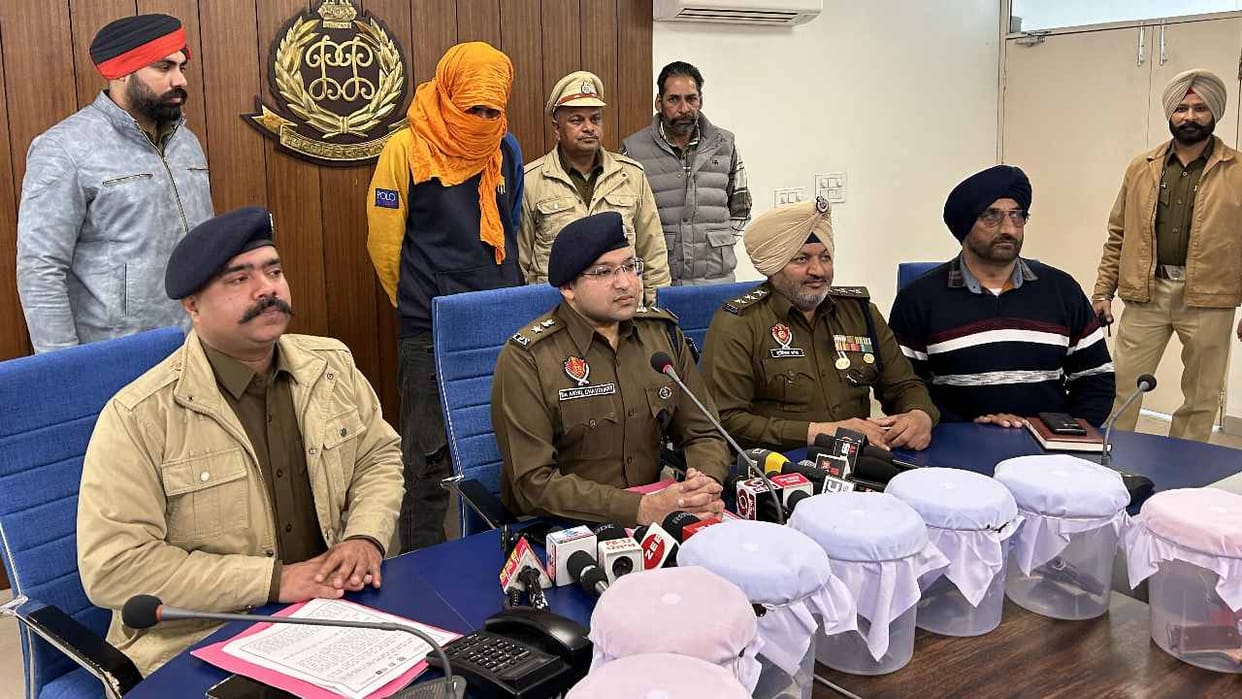 Nawanshahr police arrested a person with 10 illegal pistols