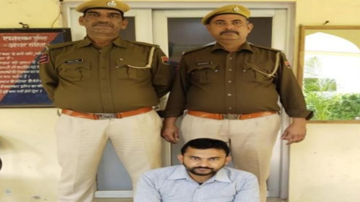 Jhunjhunu News Hawala amount of Rs 7 lakh 50 thousand seized accused youth arrested