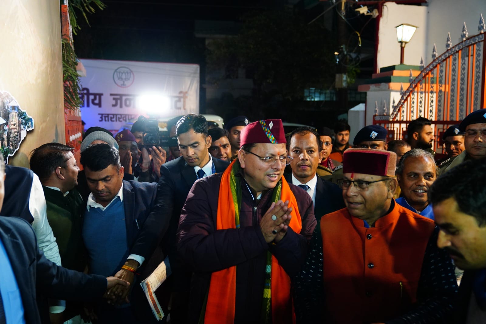 Uttarakhand UCC Bill Passed in Assembly Bjp Workers Celebration and burst Firecrackers in dehradun
