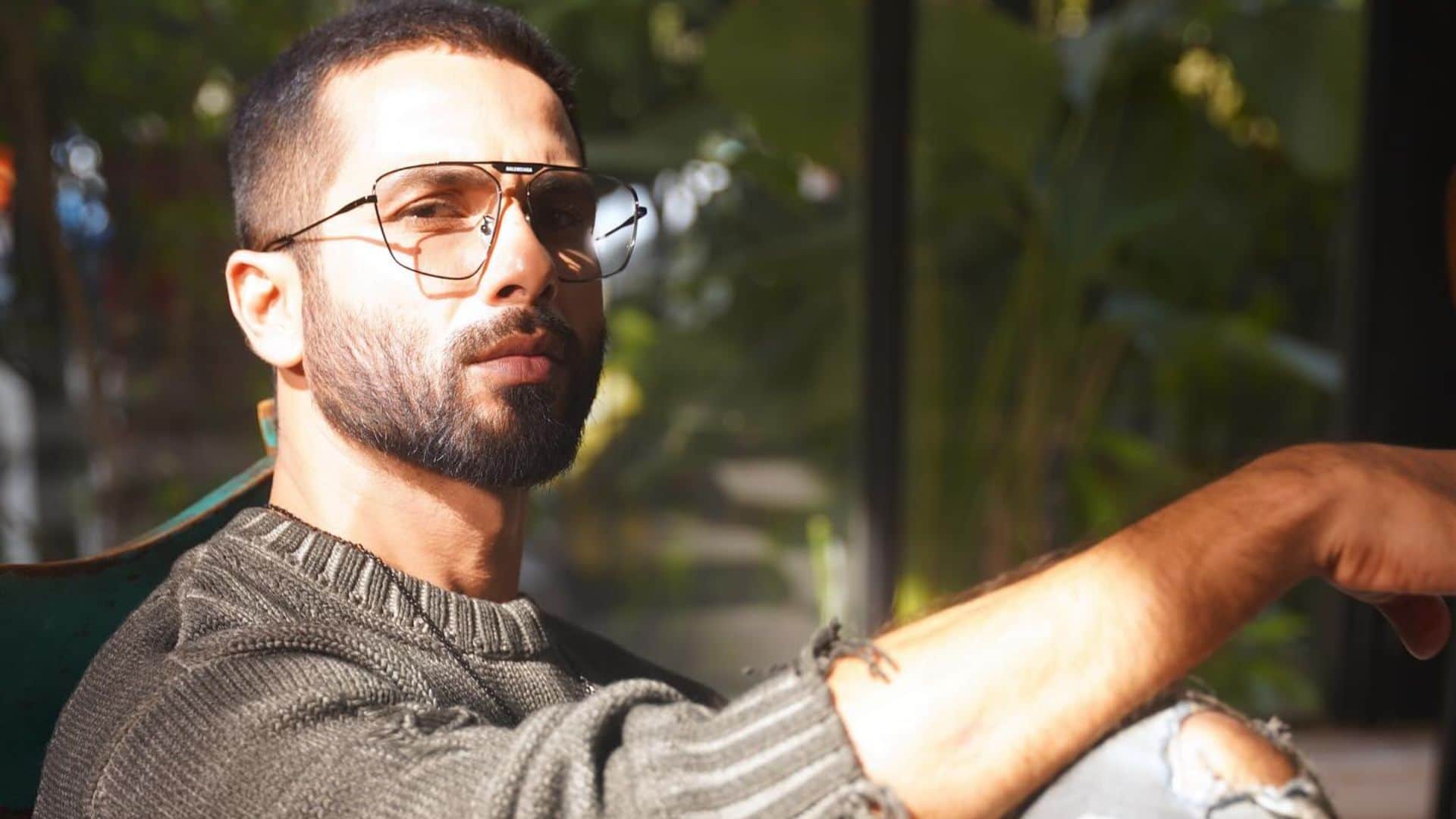 Shahid Kapoor praises Salman Khan during TBMAUJ promotion say his swag is always on point know full details