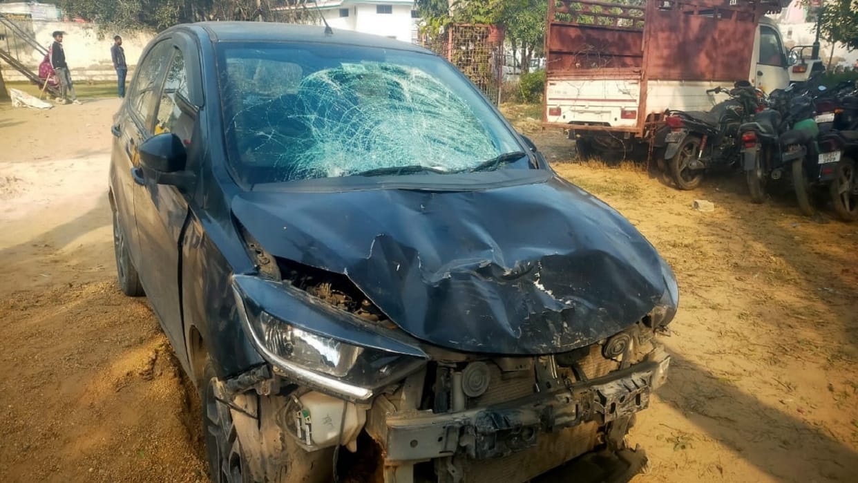 Car hits four people walking on foot in Mahendragarh, three boys killed and one injured