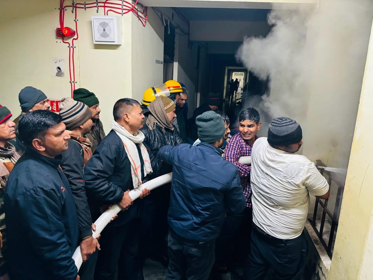 Fire broke out in Sushruta Hostel of BHU in varanasi