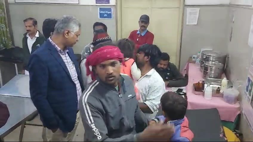 MP News: 12 children fell ill after eating rice in Anganwadi, fainted after vomiting