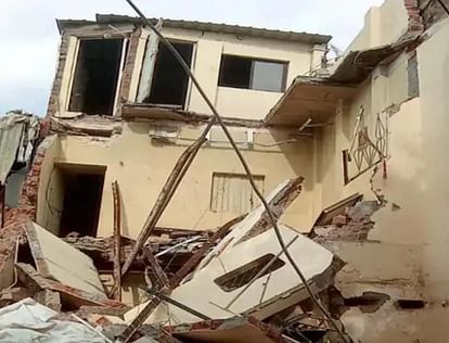Ujjain: Corporation officials wrongly demolished the house, High Court ordered to give compensation of 2 lakh