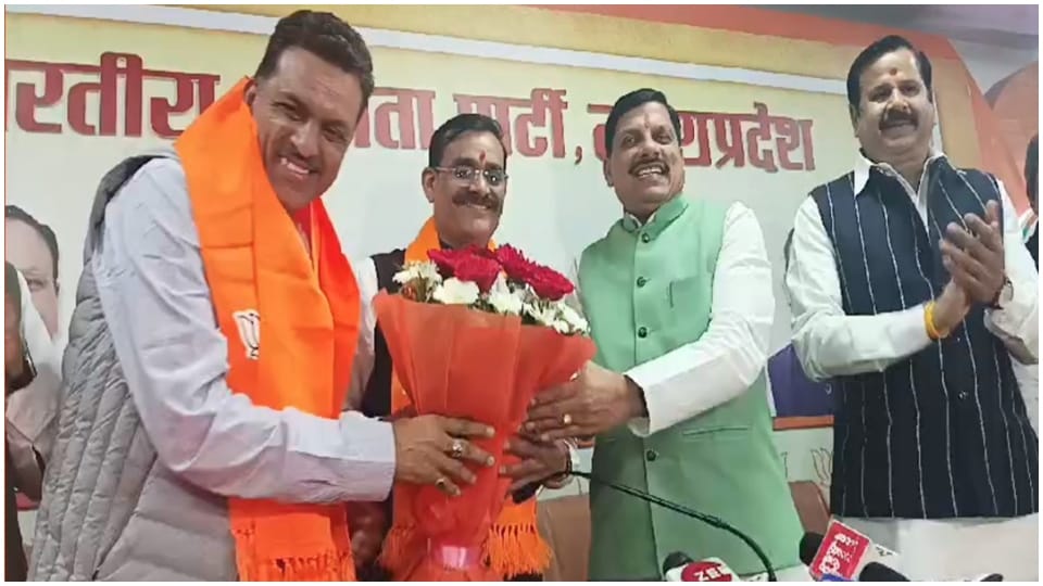 Jabalpur Mayor Jagat Bahadur Singh Annu join BJP in Bhopal