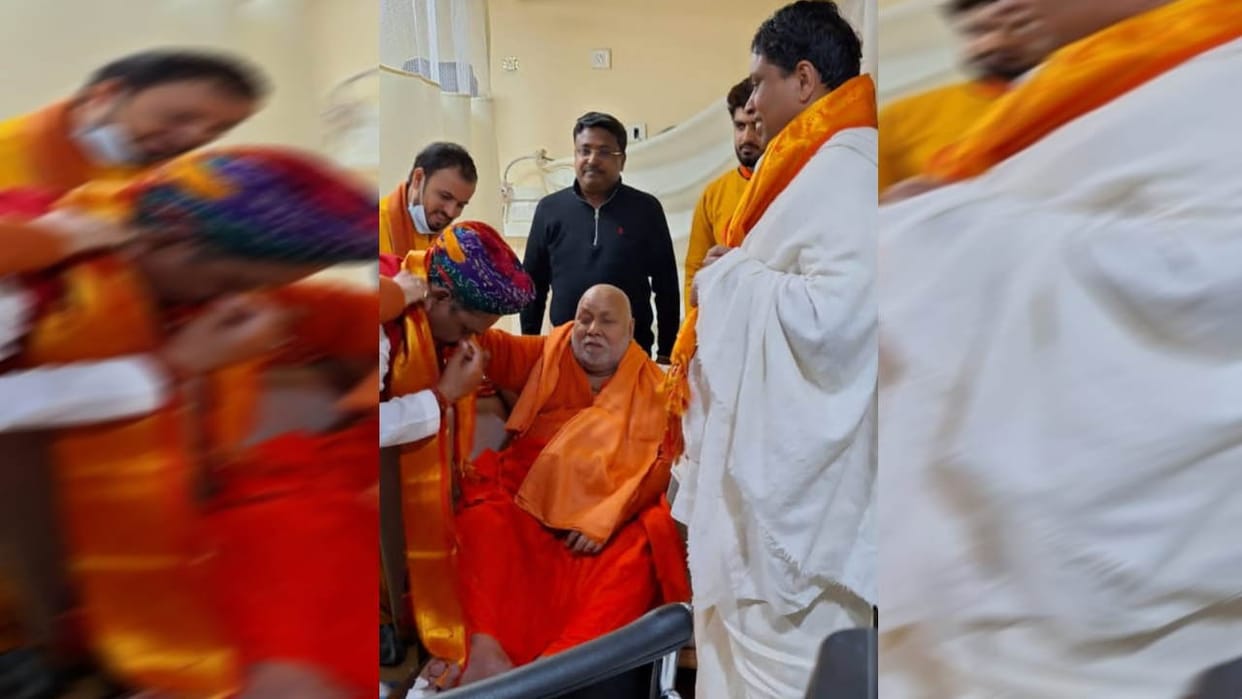 Jagadguru Rambhadracharya Maharaj health improved Acharya Balkrishna inquired about his condition Uttarakhand