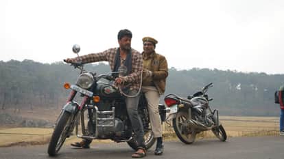 Lantrani Movie Review Zee5 Johnny Lever Jisshu Sengupta Jitendra Kumar Kaushik Ganguly Bhaskar Gurvinder
