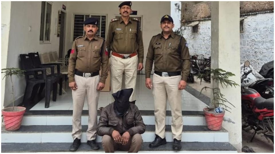 Mandsaur businessman sold 52 quintals of garlic sent to Bengal accused truck driver arrested
