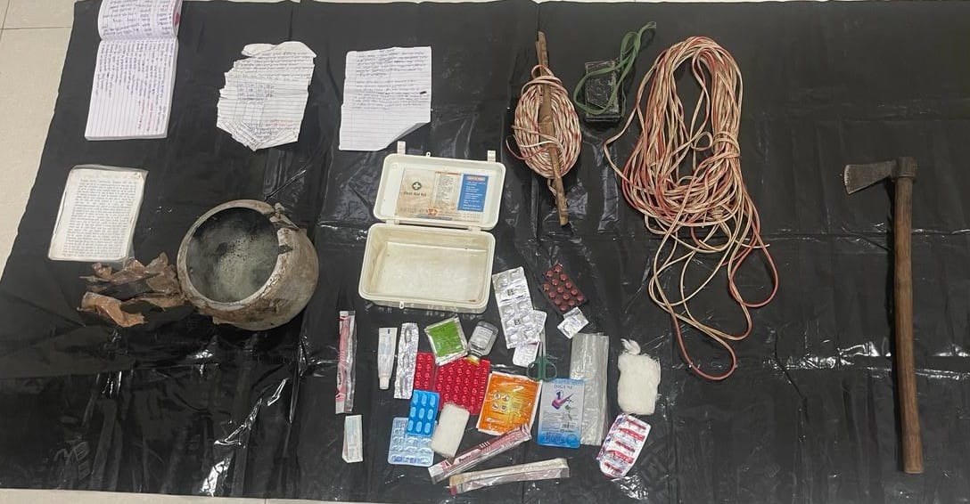MP News: Hawkforce encounter with Naxalites in Naxal affected area of Balaghat, cooker bomb and Naxalite mat